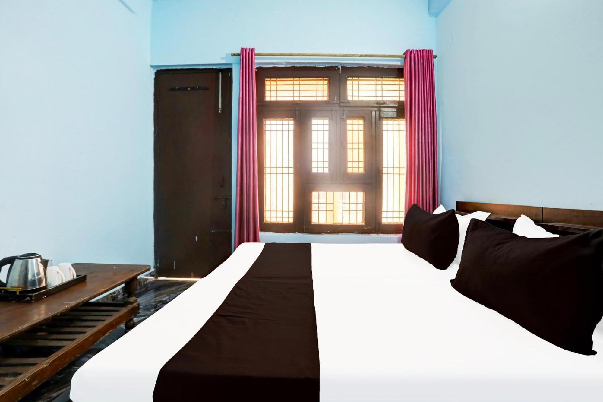 Spot On New Diamond Guest House Rudrapur Extérieur photo
