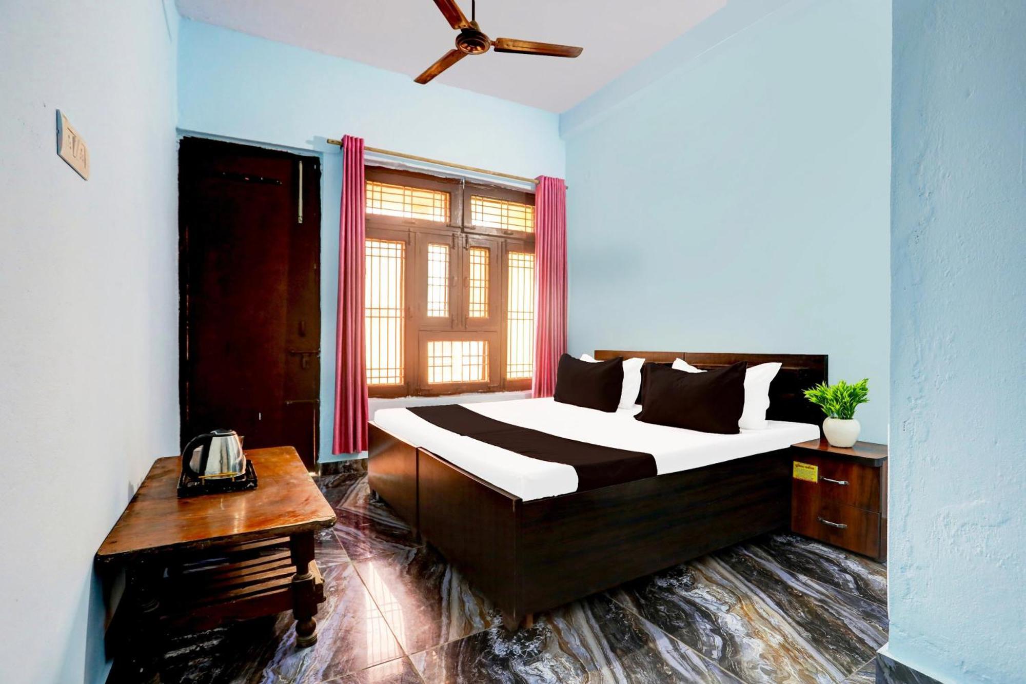 Spot On New Diamond Guest House Rudrapur Extérieur photo